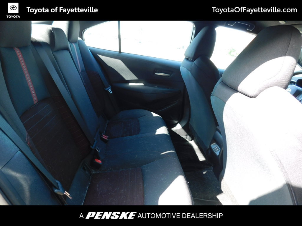 Used 2026 Toyota Corolla SE w/ SE Package FWD image 5