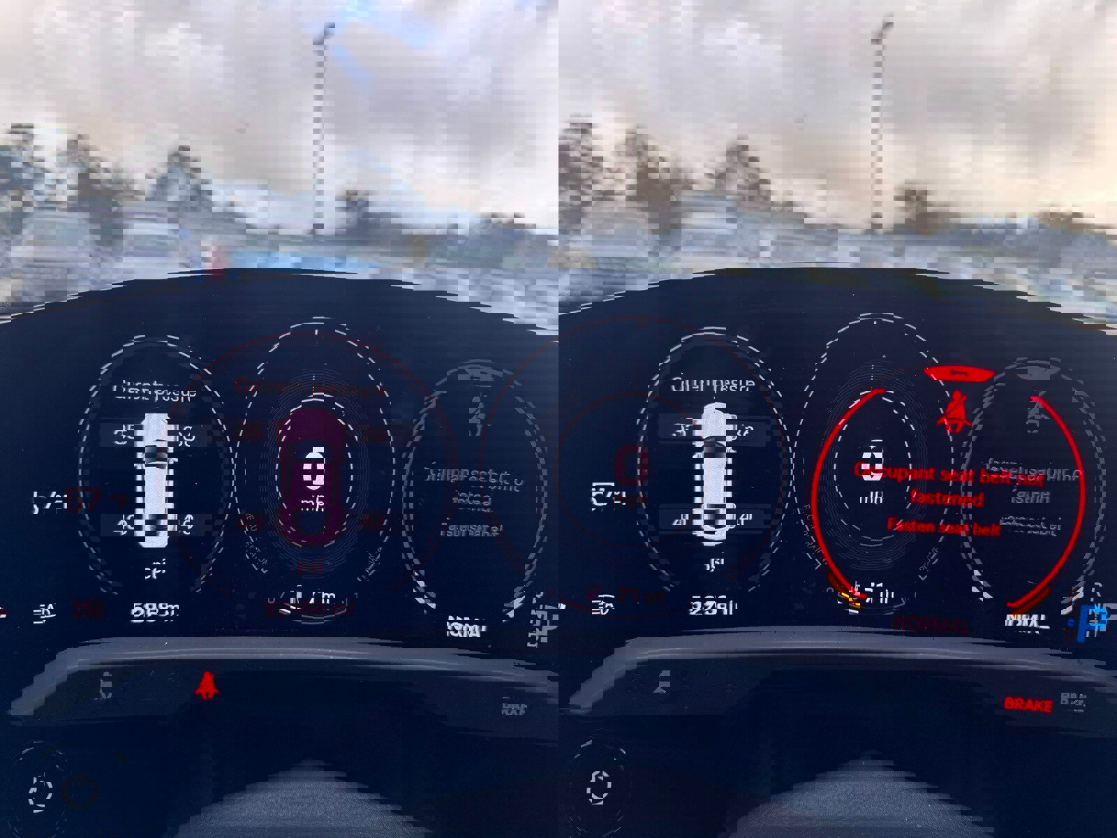 Used 2021 Porsche Taycan image 9