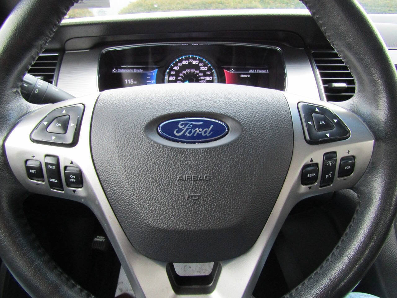 Used 2015 Ford Taurus SEL w/ Equipment Group 201A AWD/4WD image 18