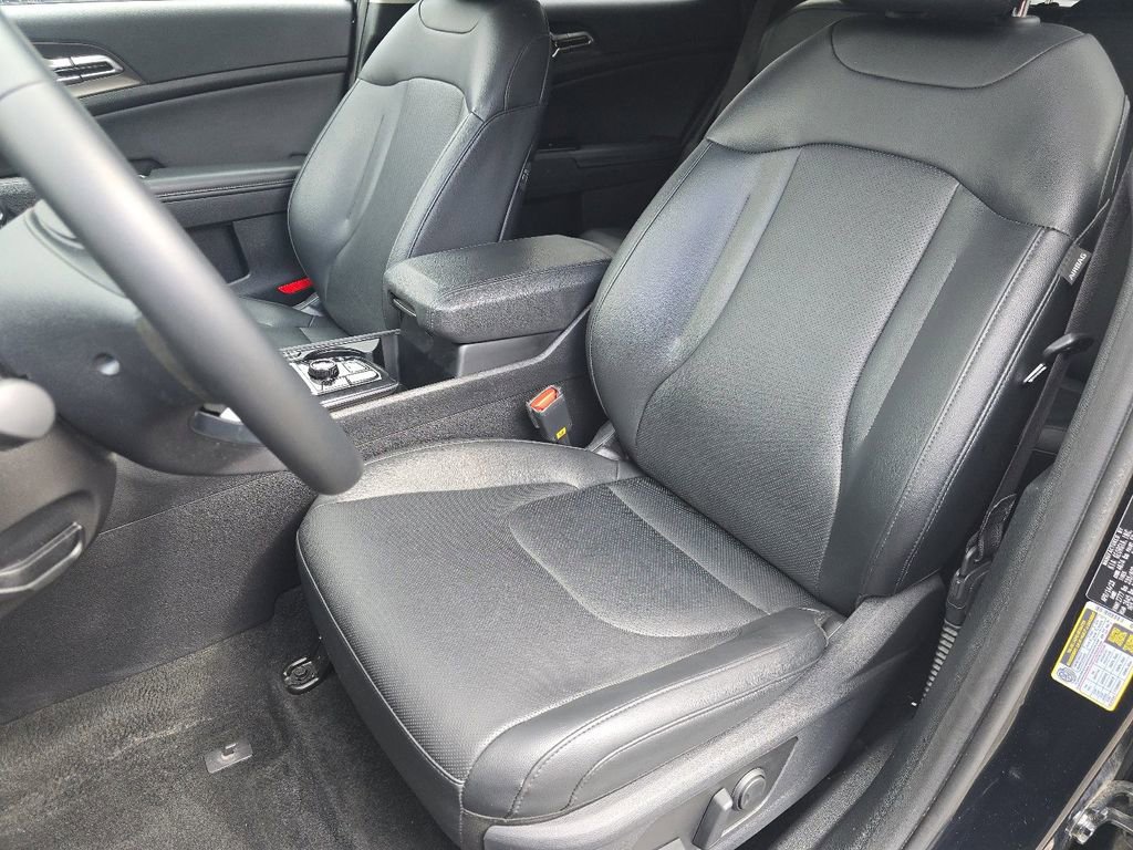 Used 2023 Kia Sportage EX FWD image 23