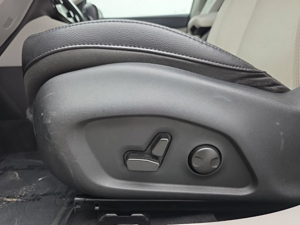 Used 2022 Jeep Compass Limited AWD/4WD image 22