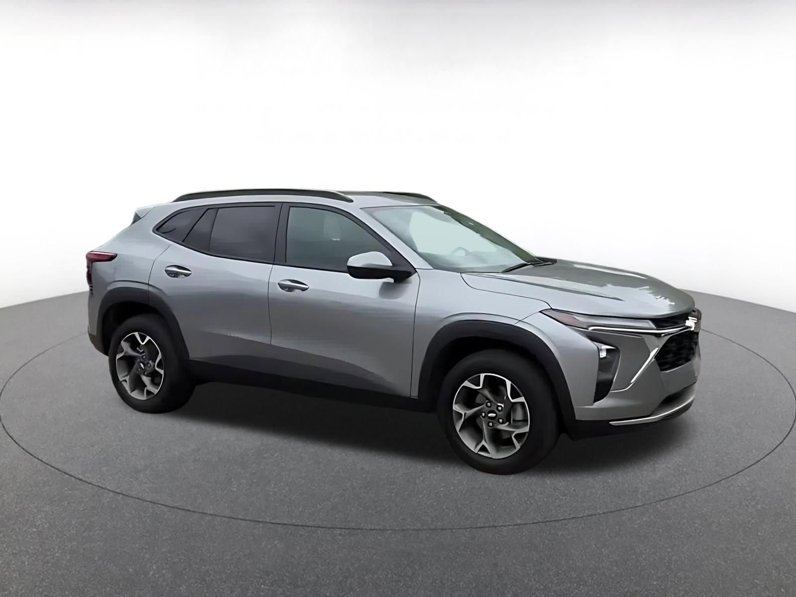 Used 2025 Chevrolet Trax LT FWD video 2