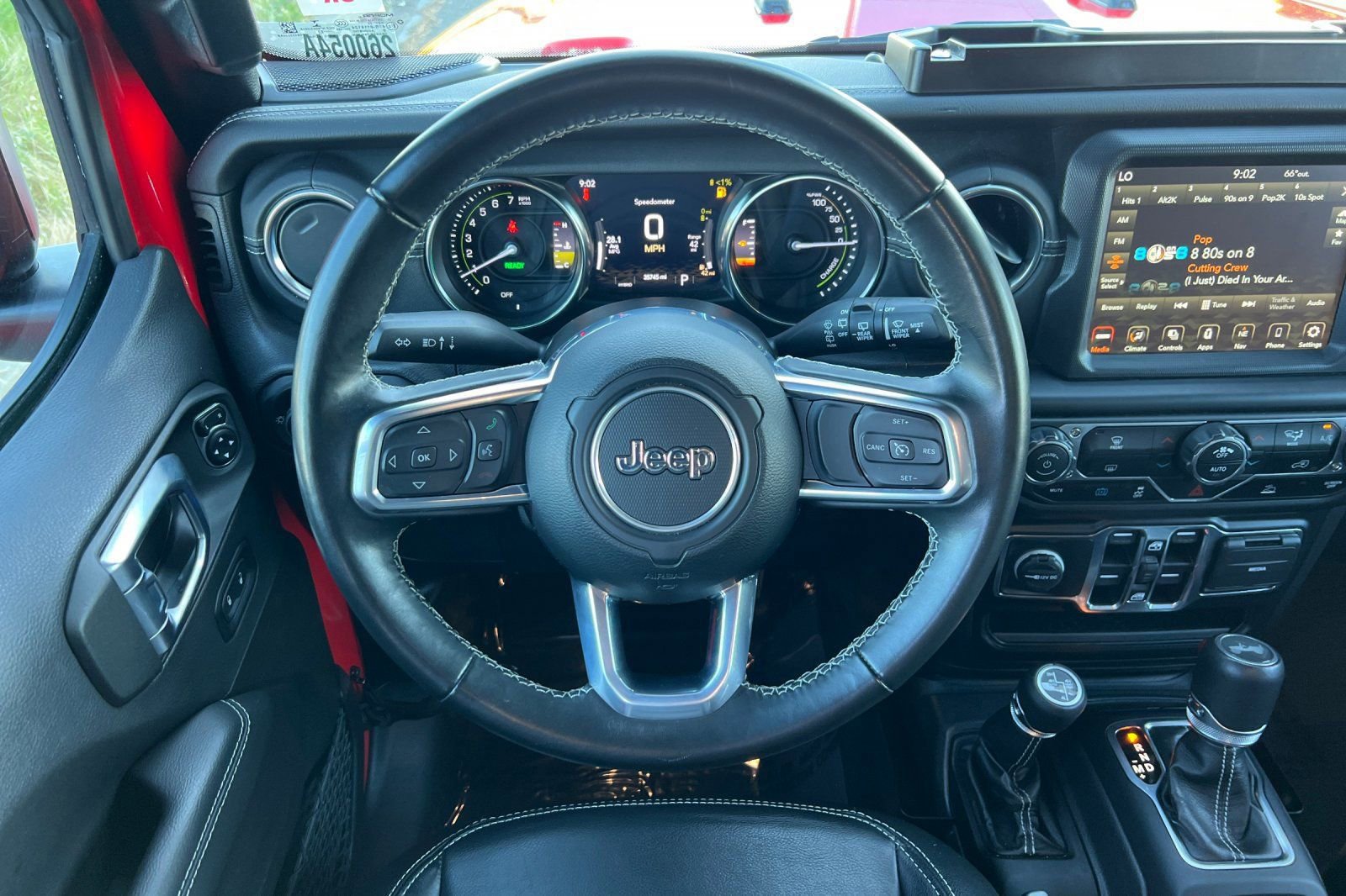 Used 2022 Jeep Wrangler Unlimited Sahara AWD/4WD image 16