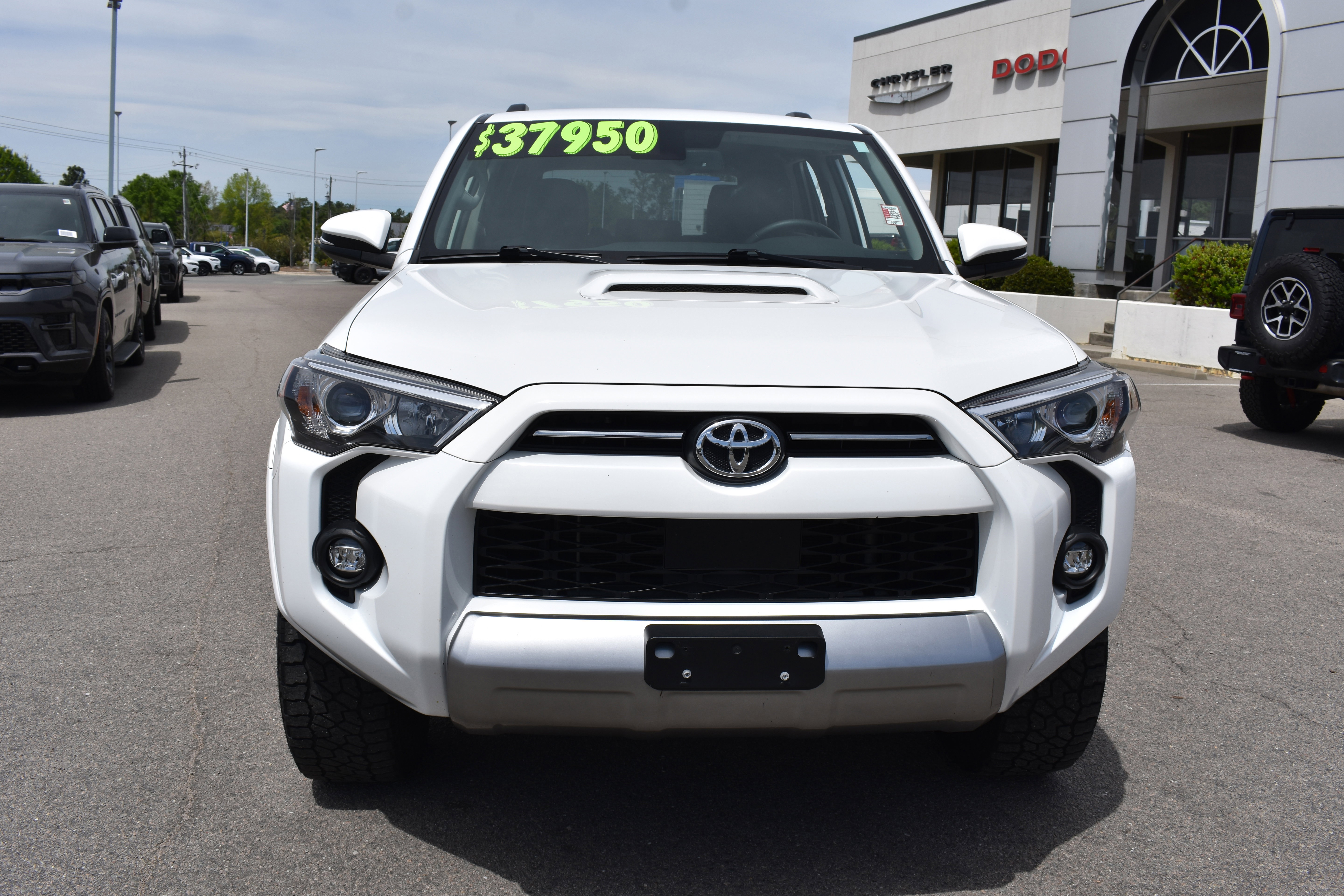 Used 2022 Toyota 4Runner TRD Off-Road Premium AWD/4WD image 4