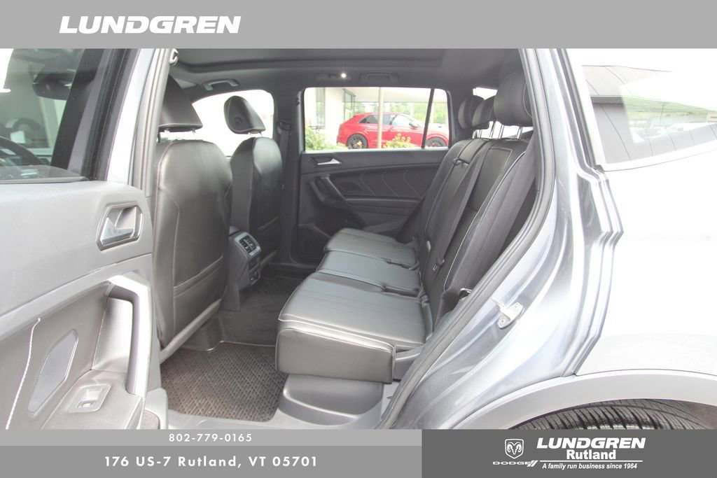 Used 2023 Volkswagen Tiguan SE R-Line image 28