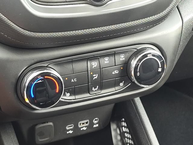 Used 2023 Chevrolet TrailBlazer LT FWD image 29