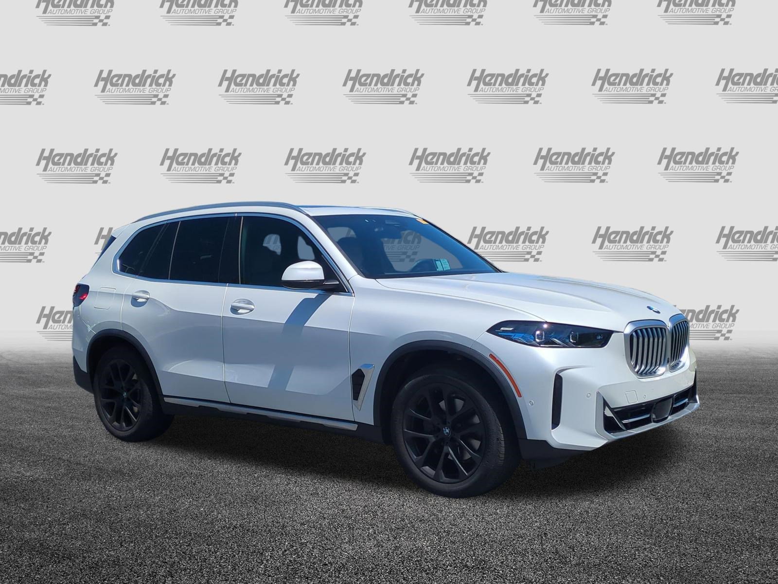 Certified 2024 BMW X5 xDrive40i w/ Premium Package AWD/4WD video 2