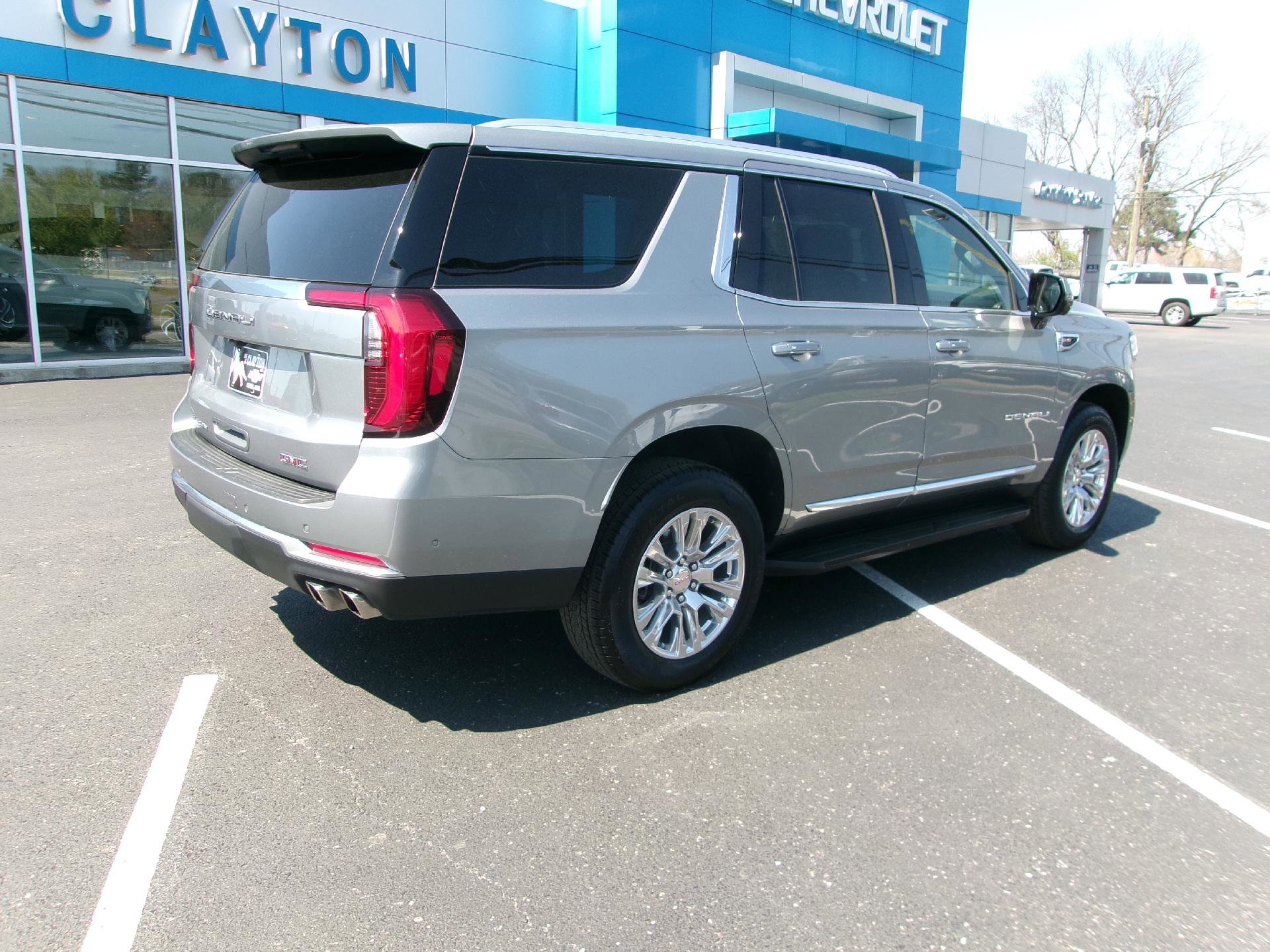 Used 2025 GMC Yukon Denali image 3