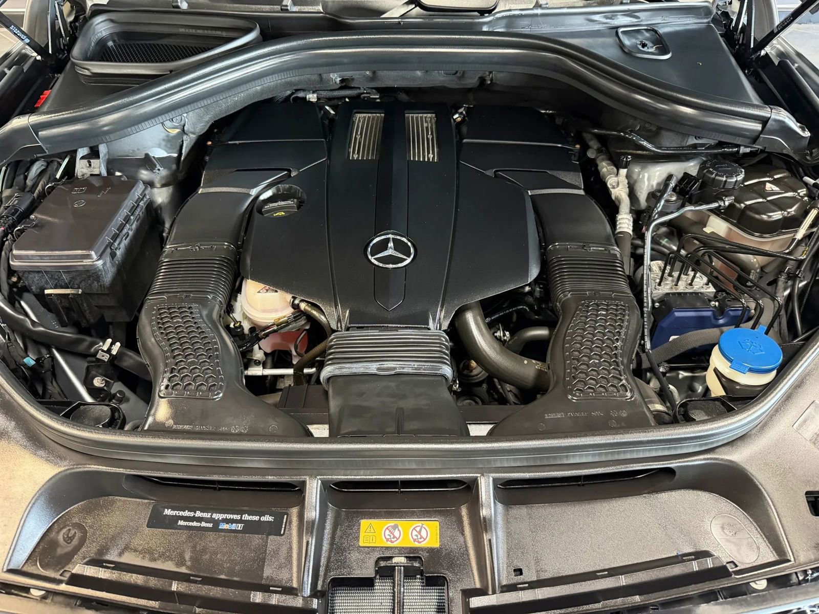 Used 2017 Mercedes-Benz GLS 450 4MATIC image 24