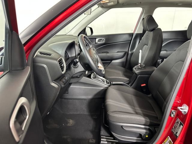 Used 2023 Hyundai Venue SEL w/ Cargo Package image 33
