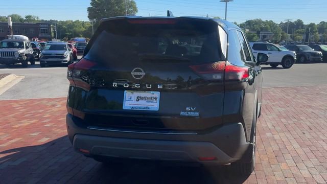 Used 2023 Nissan Rogue SV FWD image 2