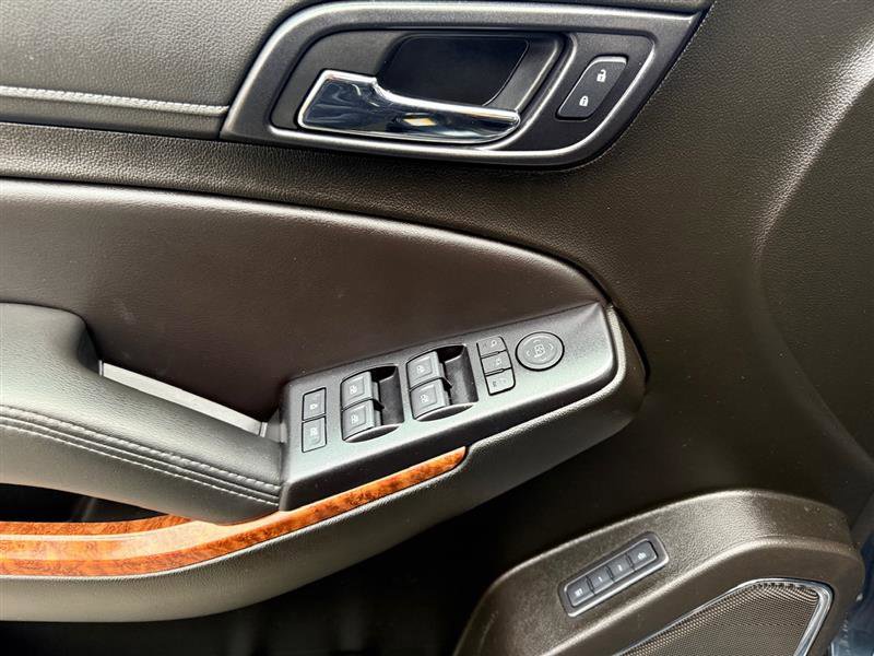 Used 2019 Chevrolet Suburban Premier image 39