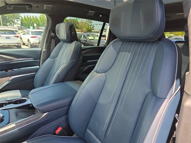 Used 2025 Cadillac Escalade IQ Luxury 2 w/ LPO, Premium Carpet Package AWD/4WD image 22