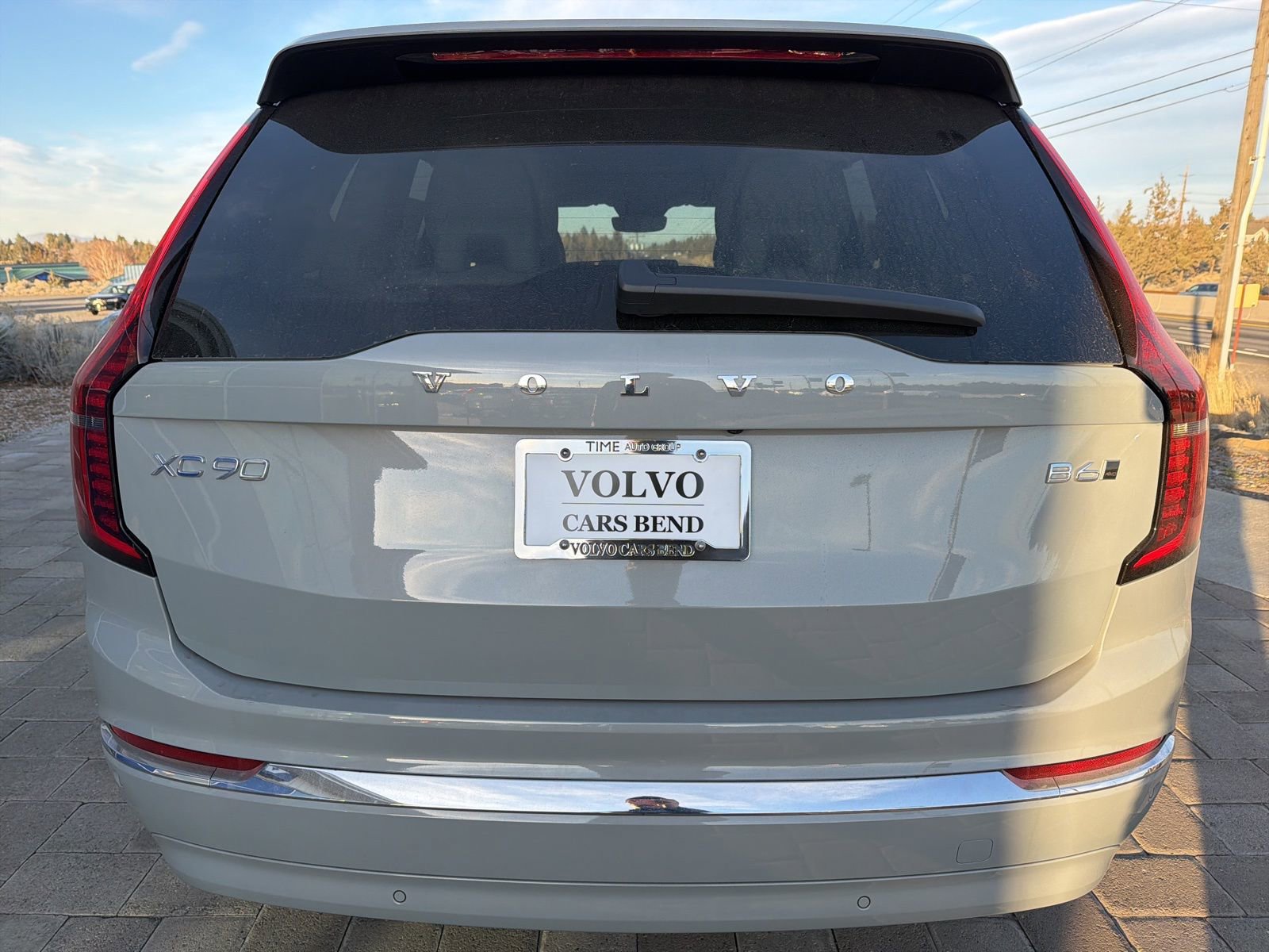 New 2026 Volvo XC90 B6 Ultra w/ Protection Package image 5