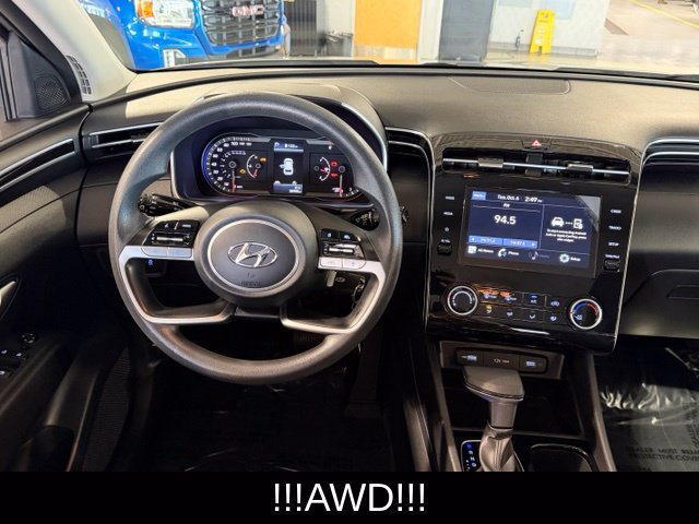 Used 2023 Hyundai Tucson SE AWD/4WD image 16