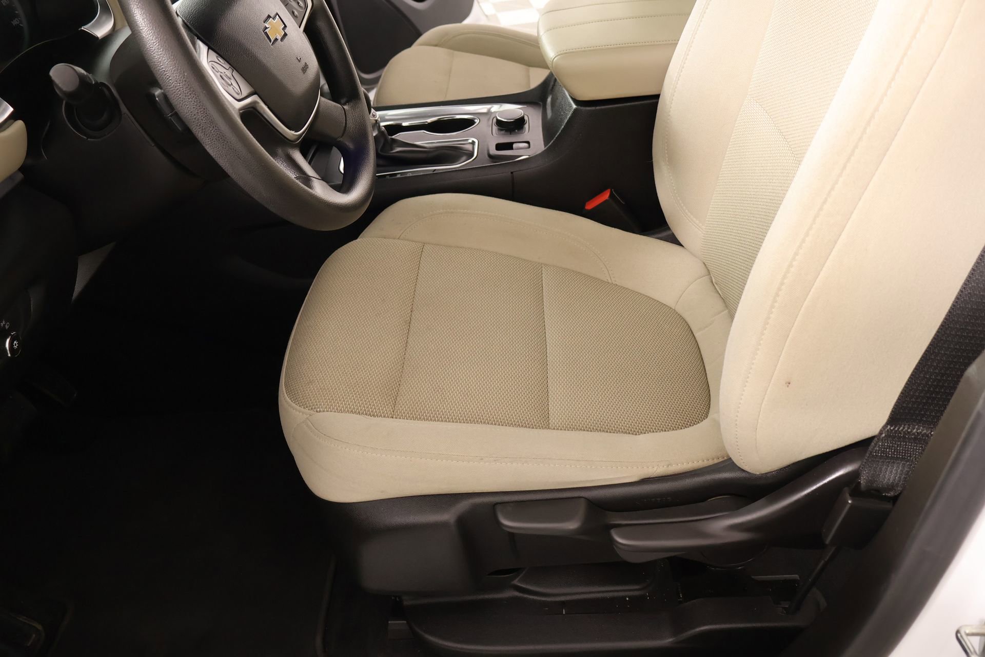 Used 2023 Chevrolet Traverse LS w/ Safety Package image 11