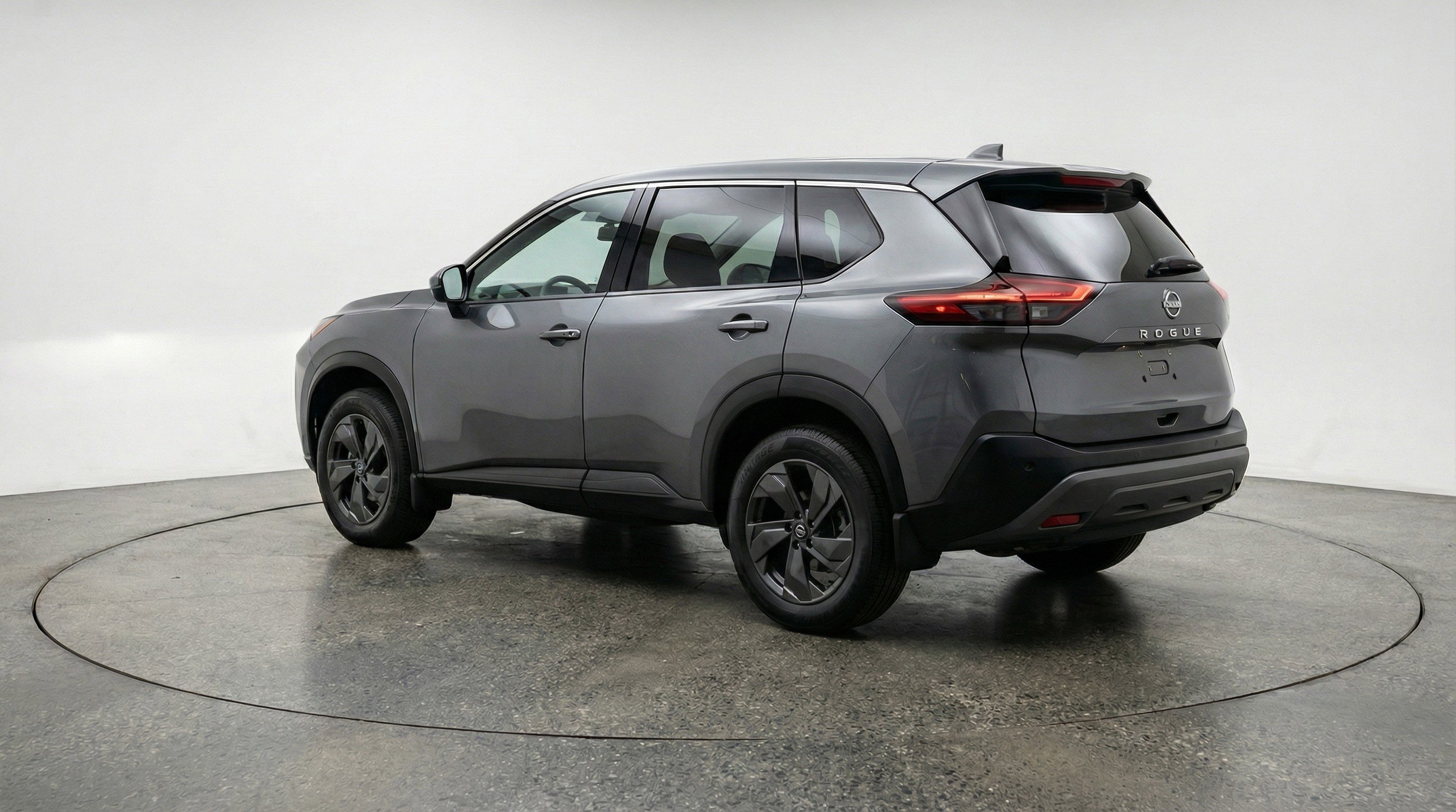 Used 2025 Nissan Rogue SV AWD/4WD image 6