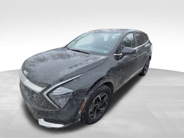 Used 2024 Kia Sportage LX image 9