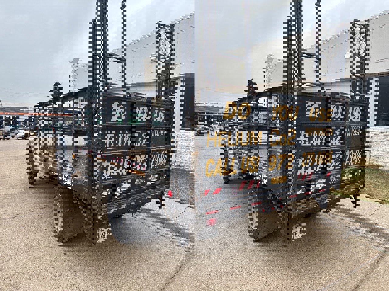 Used 2015 Ford F550 4x4 Regular Cab Super Duty w/ Power Equipment Group image 3