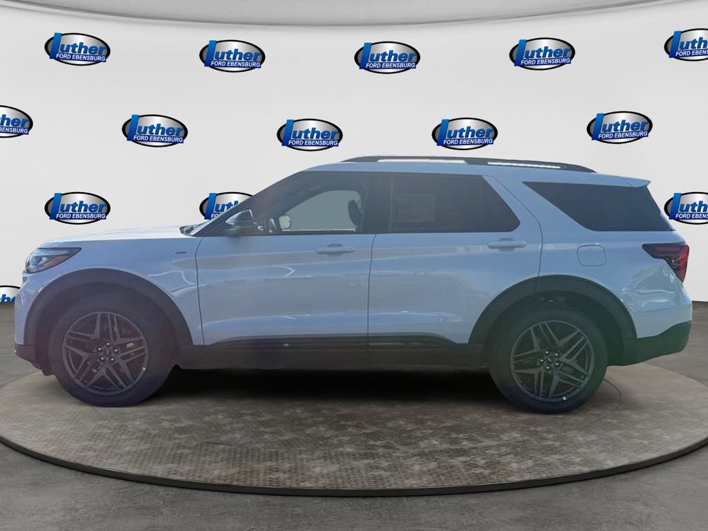New 2026 Ford Explorer ST-Line w/ ST-Line Street Pack AWD/4WD image 2
