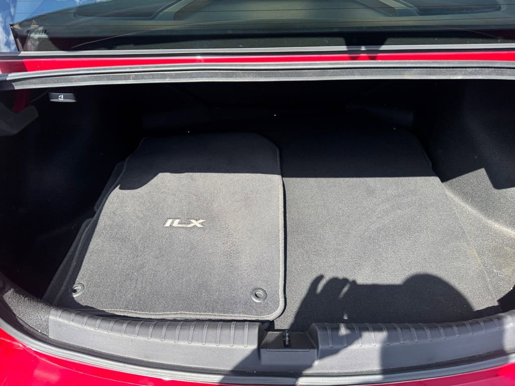 Used 2018 Acura ILX FWD image 23