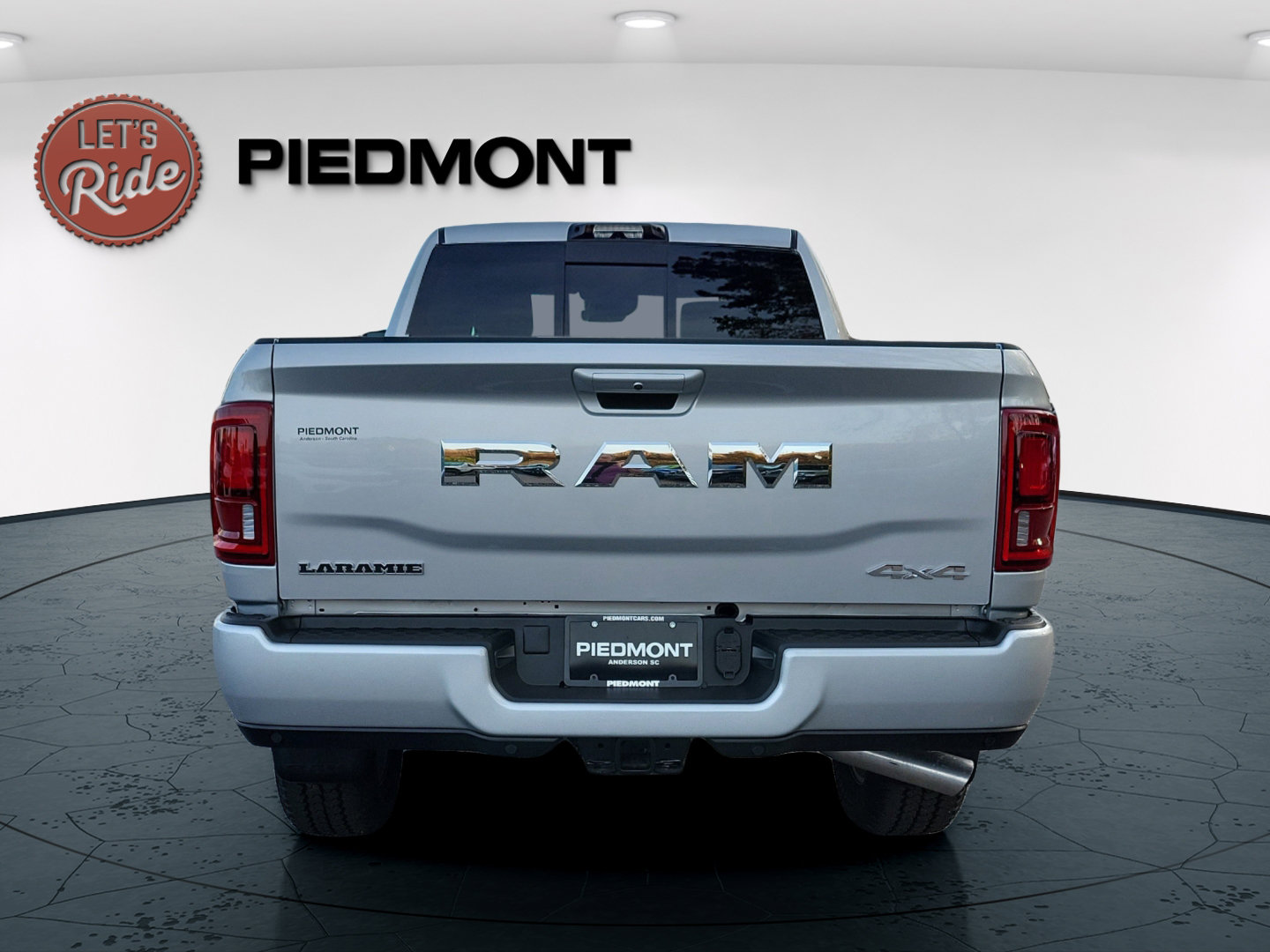 New 2026 RAM 2500 Laramie AWD/4WD image 7