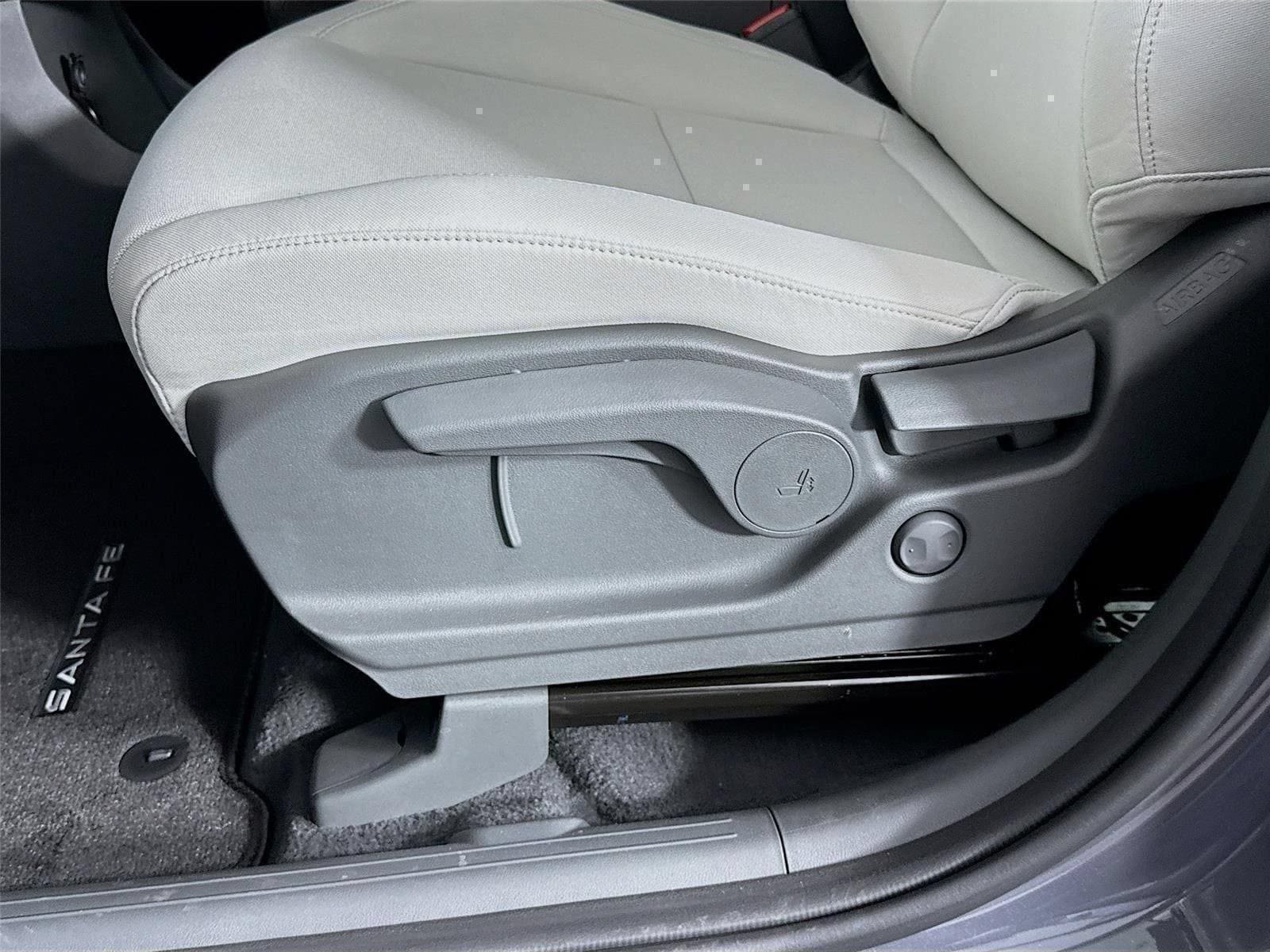 New 2026 Hyundai Santa Fe SE FWD image 19
