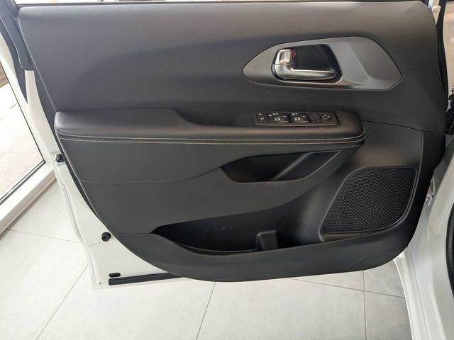 New 2026 Chrysler Voyager LX FWD image 9