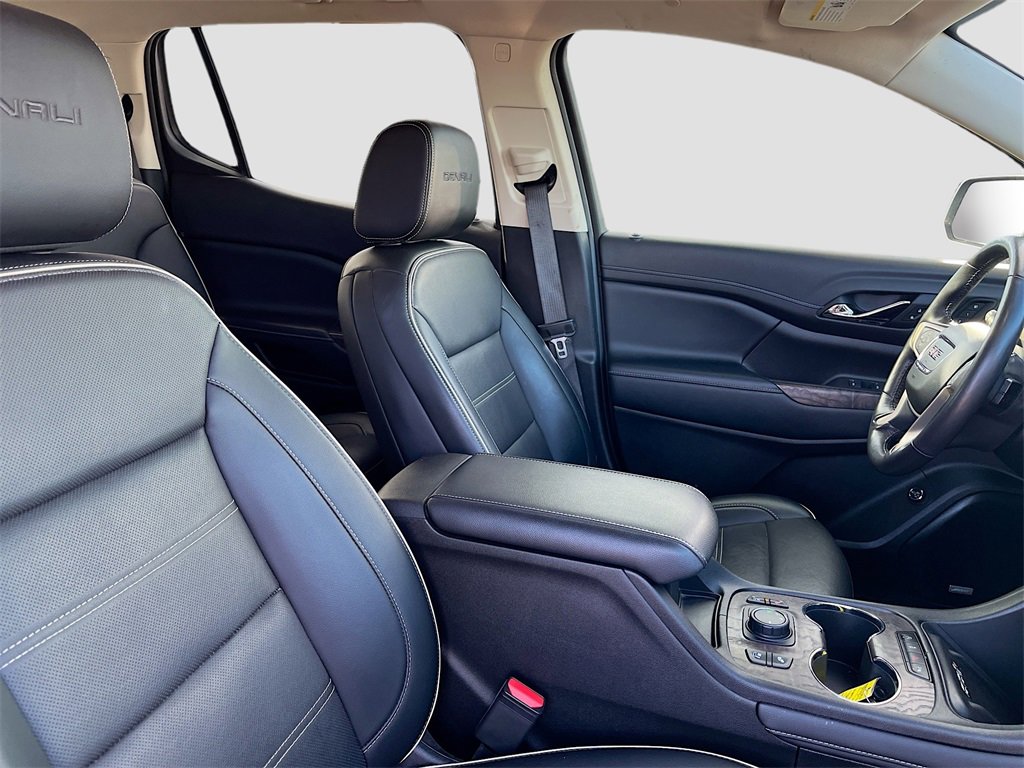 Used 2022 GMC Acadia Denali w/ Denali Ultimate Package image 31