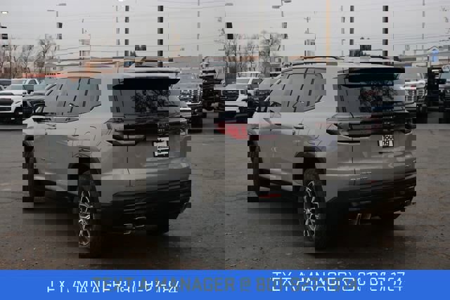 New 2026 GMC Acadia AT4 w/ Luxury Package image 4