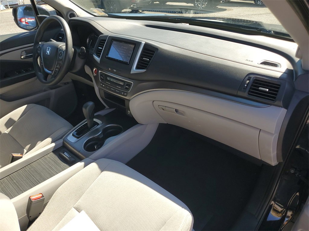 Used 2018 Honda Pilot LX image 4