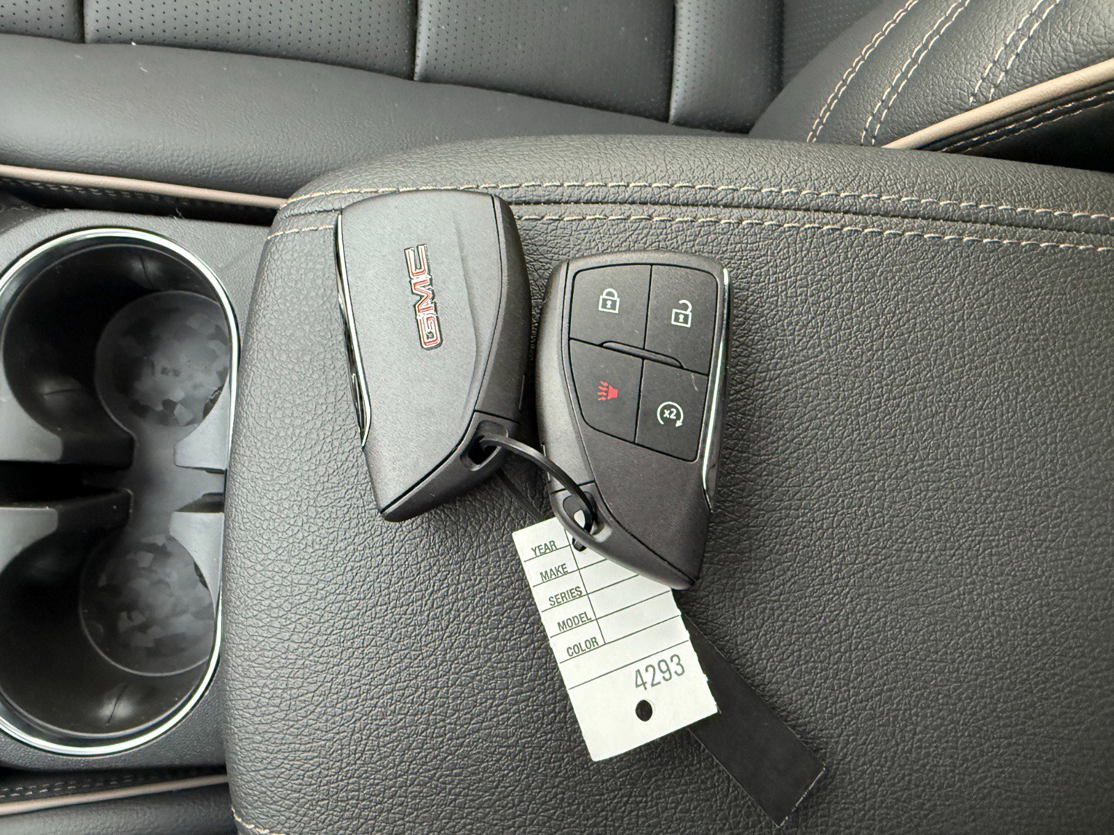 New 2026 GMC Canyon Denali image 38