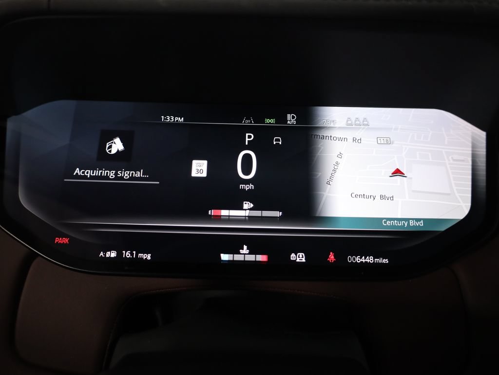 Used 2025 Land Rover Range Rover SE AWD/4WD image 17