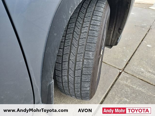 Used 2022 Toyota Highlander XLE image 40