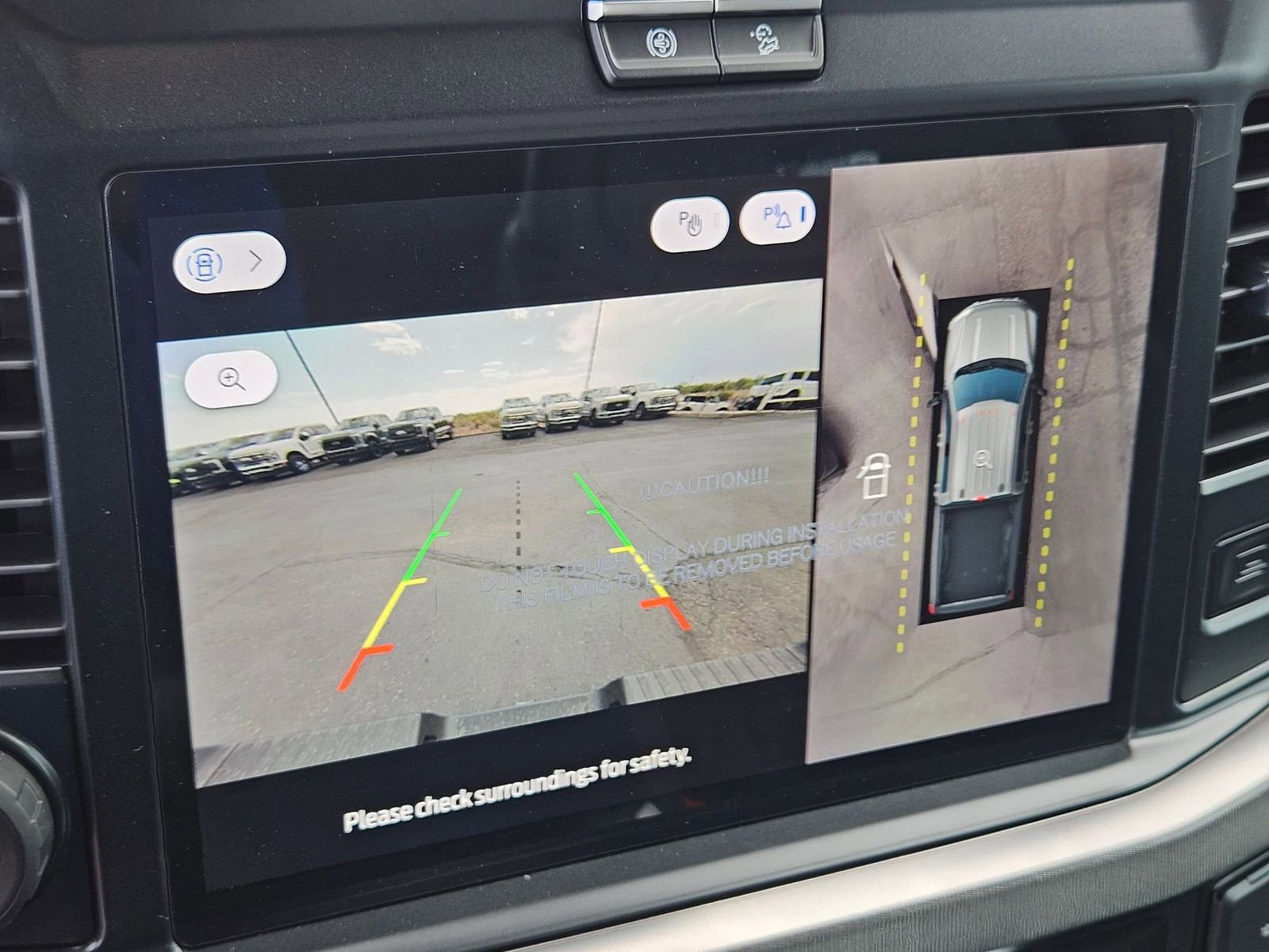 New 2025 Ford F250 Platinum image 17