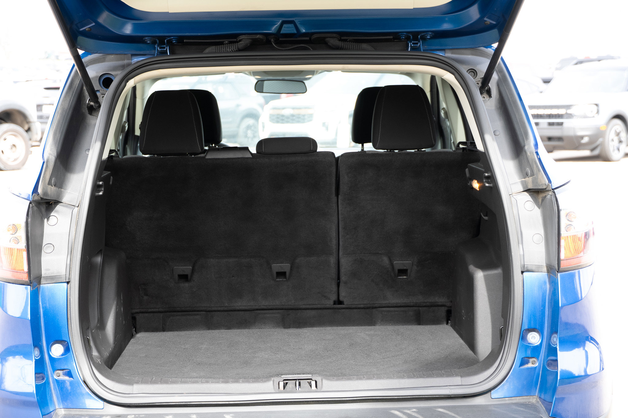 Used 2017 Ford Escape SE w/ Equipment Group 201A image 19