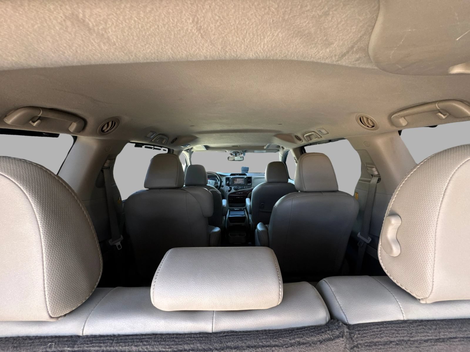 Used 2011 Toyota Sienna XLE w/ XLE Navigation Pkg FWD image 41