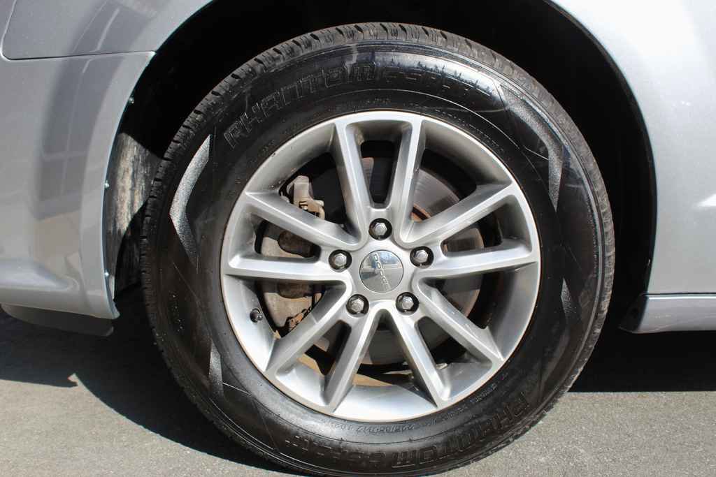 Used 2015 Dodge Grand Caravan SE image 28