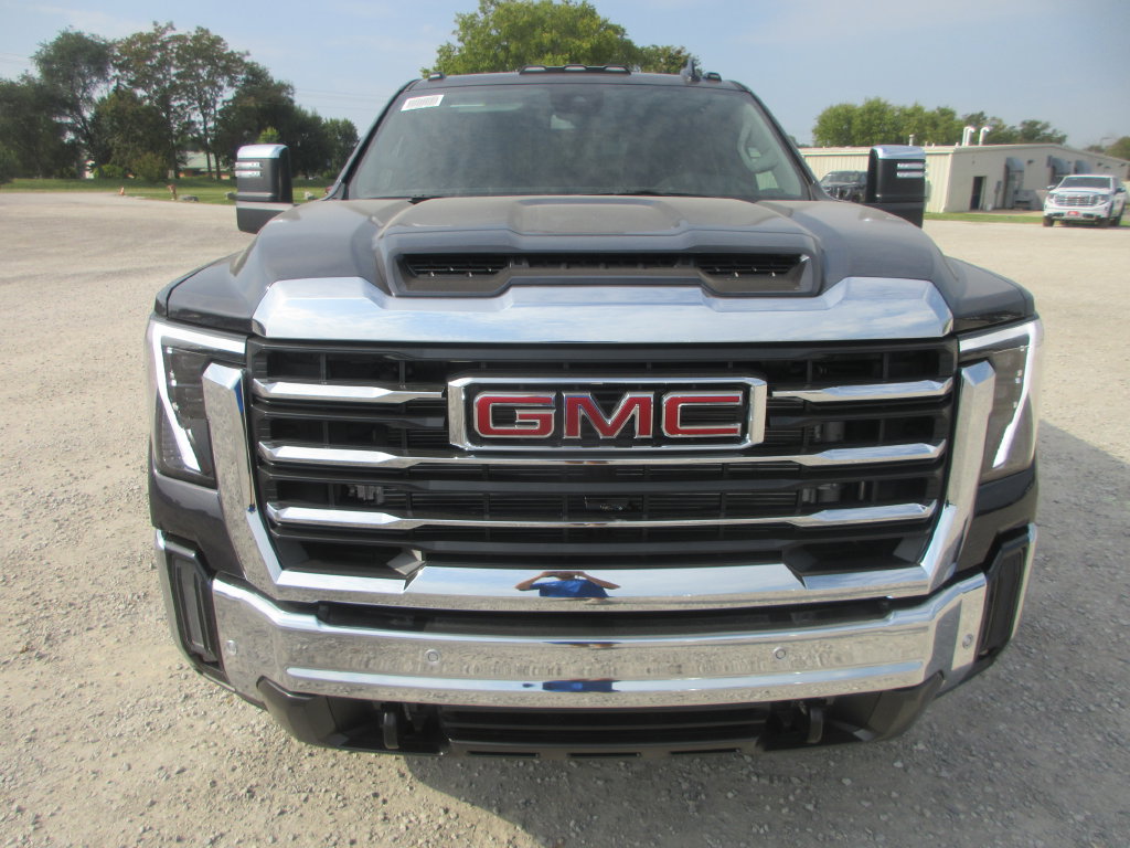 New 2026 GMC Sierra 3500 SLT w/ SLT Premium Package AWD/4WD image 12