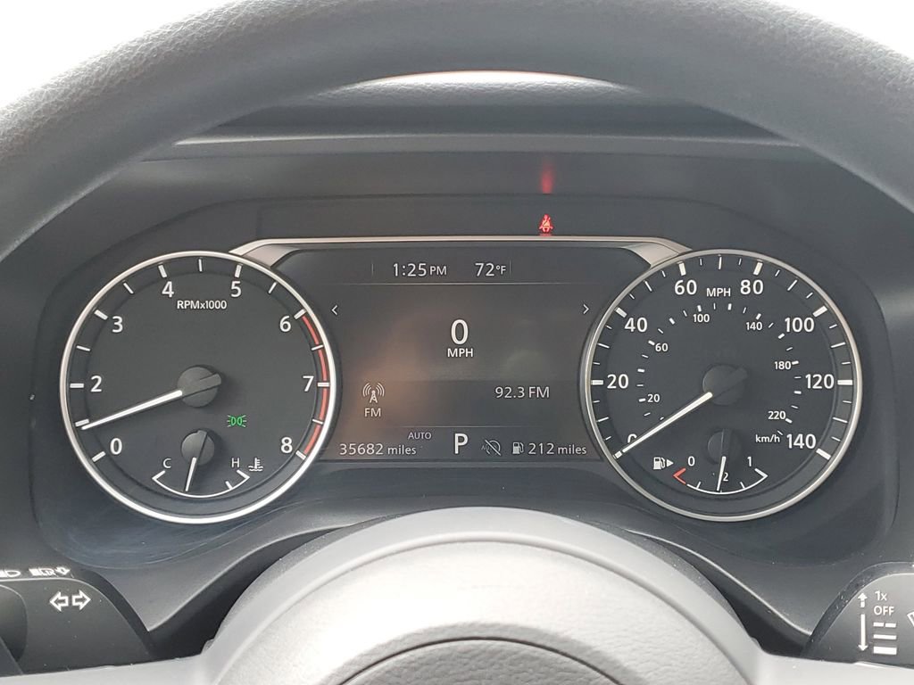 Used 2024 Nissan Rogue SV image 18