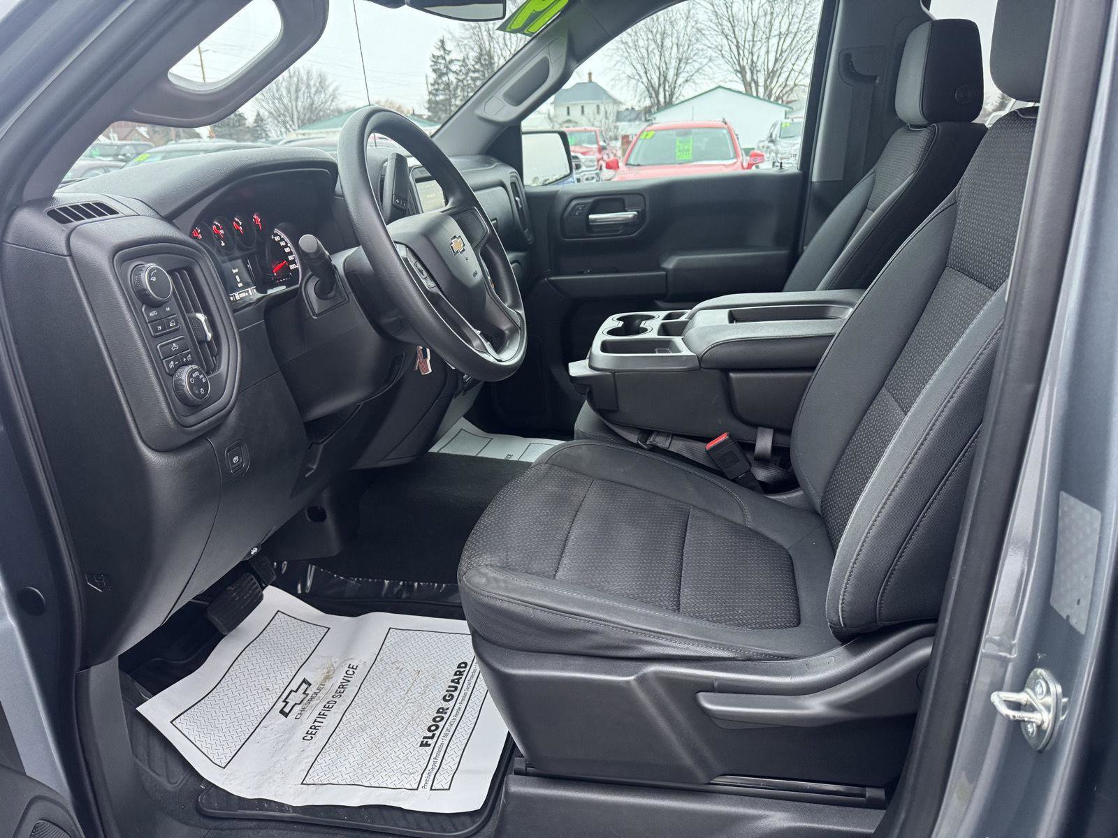 Used 2019 Chevrolet Silverado 1500 Custom image 9