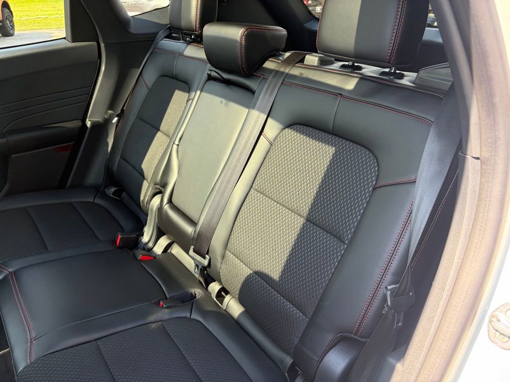 Used 2024 Ford Escape ST-Line w/ Tech Pack #1 AWD/4WD image 18