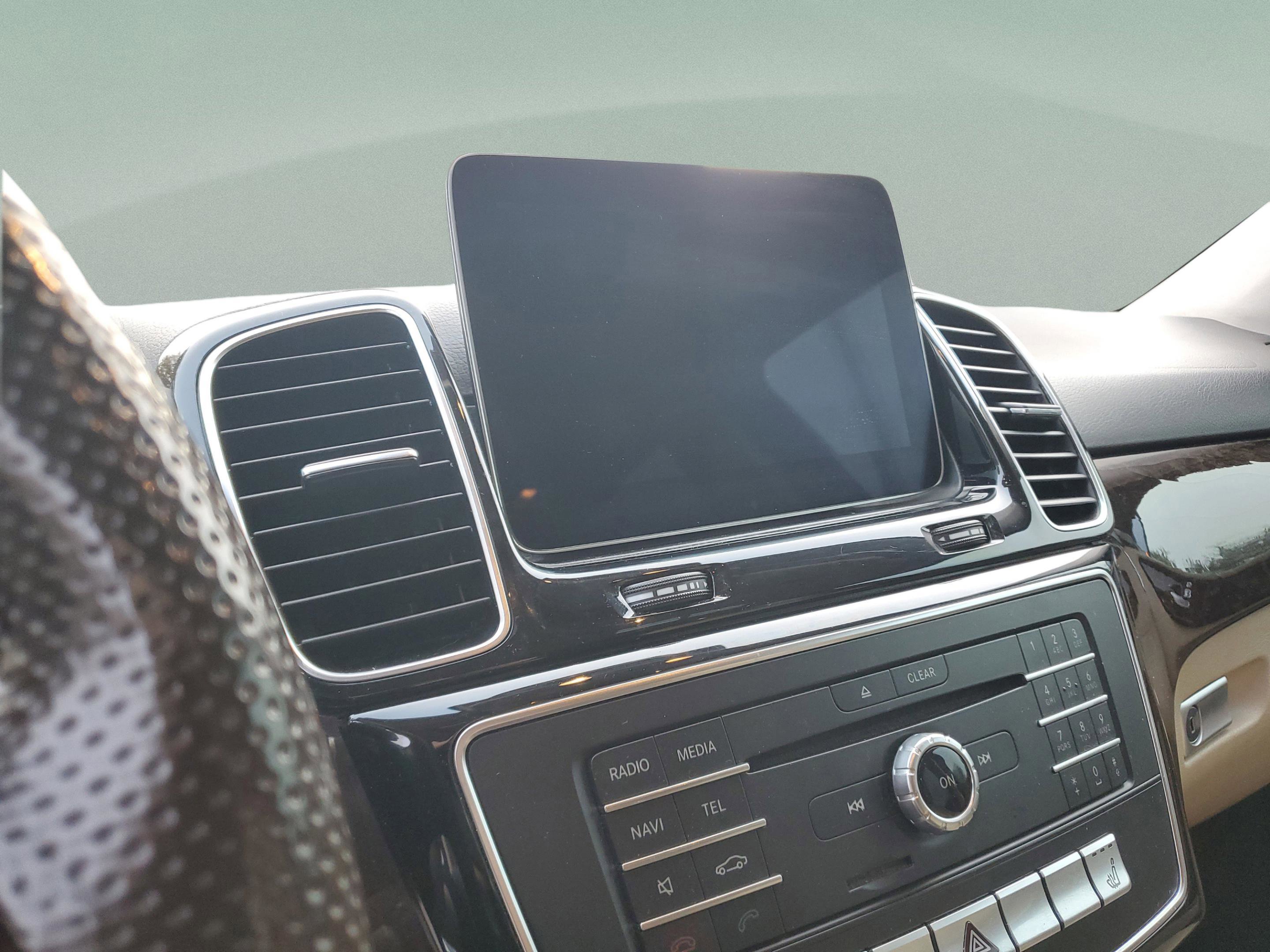 Used 2018 Mercedes-Benz GLE 350 w/ Premium 1 Package image 21