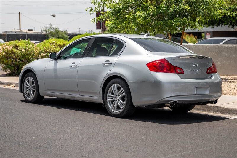 Used 2011 INFINITI G25 Journey w/ Moonroof Pkg RWD image 3