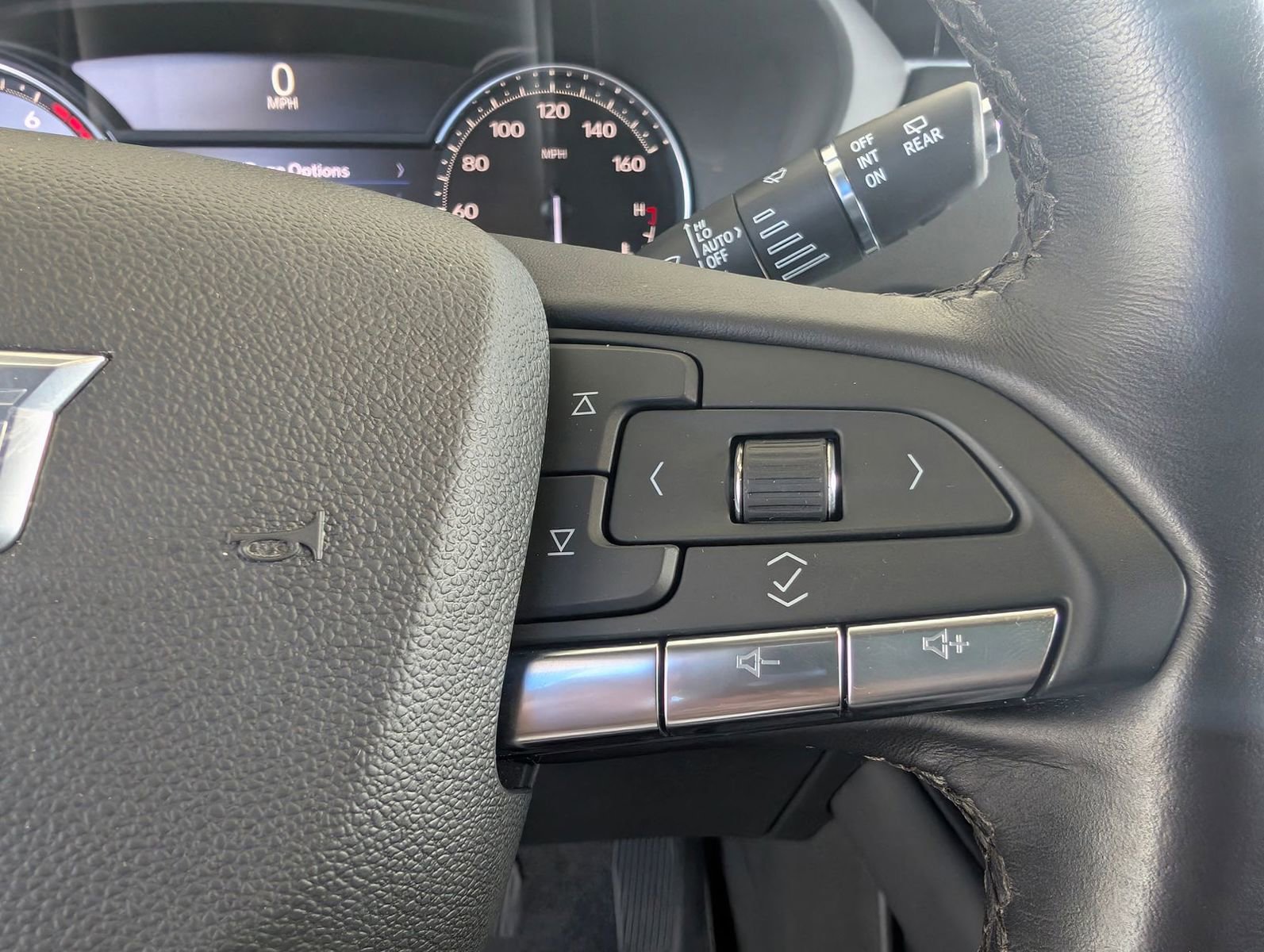 Used 2023 Cadillac XT4 Premium Luxury AWD/4WD image 16