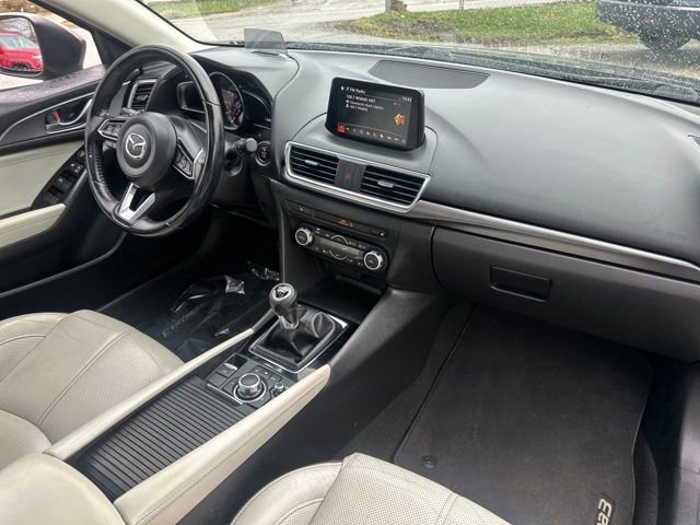 Used 2017 MAZDA MAZDA3 Grand Touring image 13