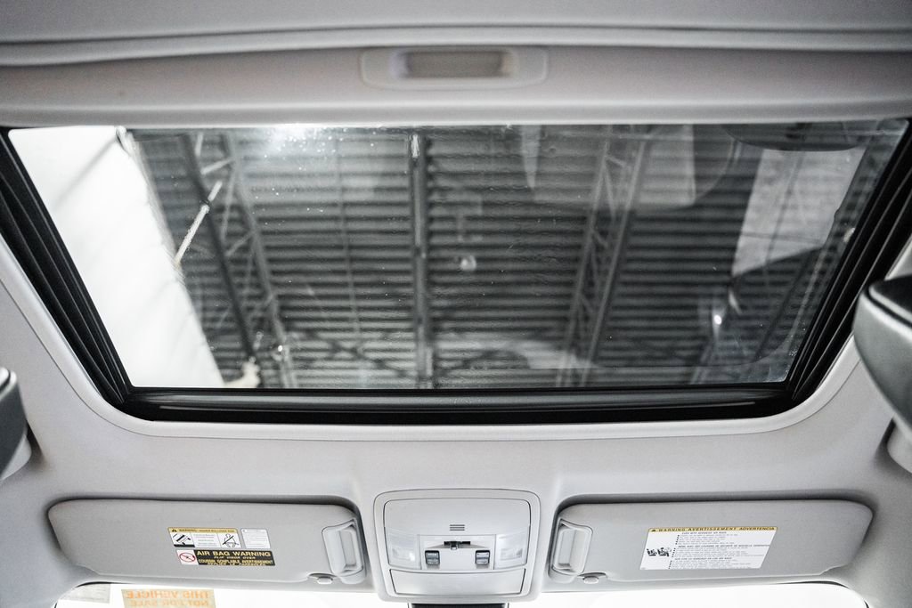 Used 2016 Toyota RAV4 Limited w/ Advanced Technology Package image 29