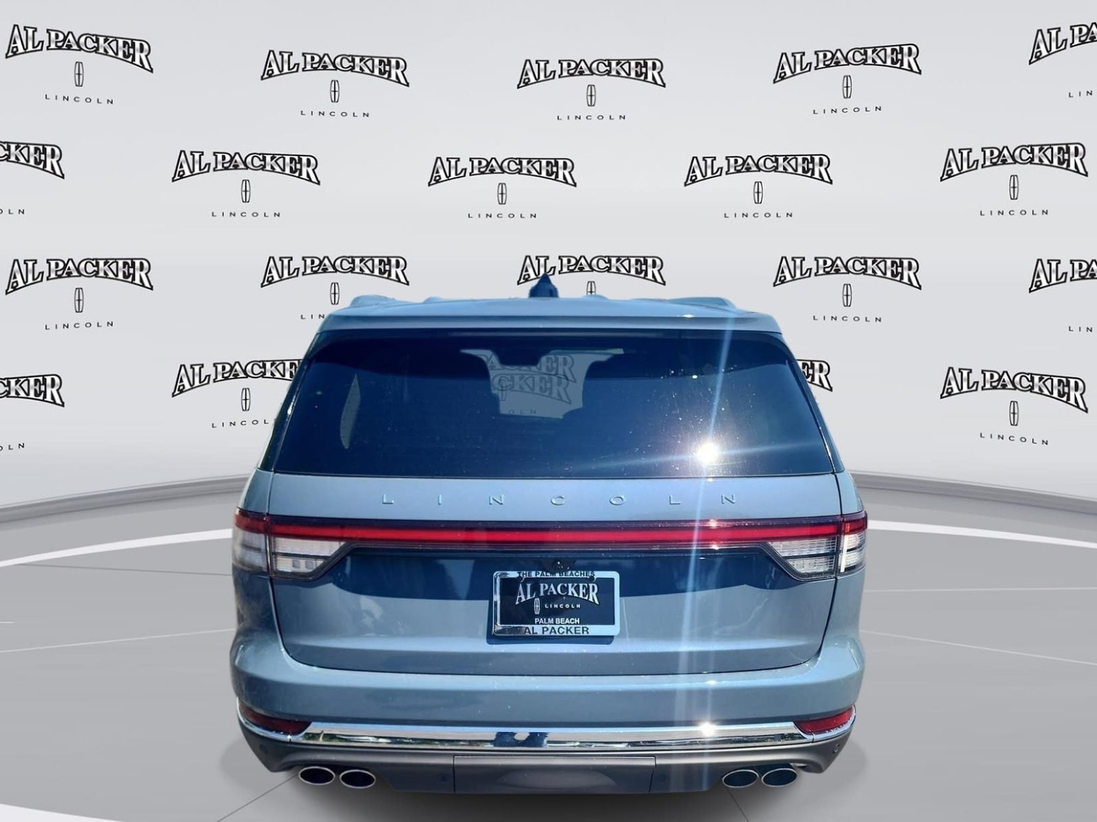 New 2026 Lincoln Aviator 2WD image 4