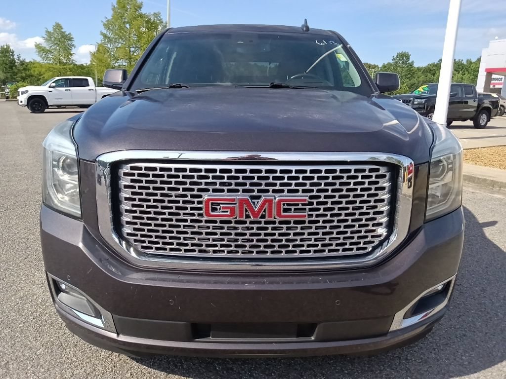 Used 2017 GMC Yukon Denali w/ Open Road Package AWD/4WD image 8