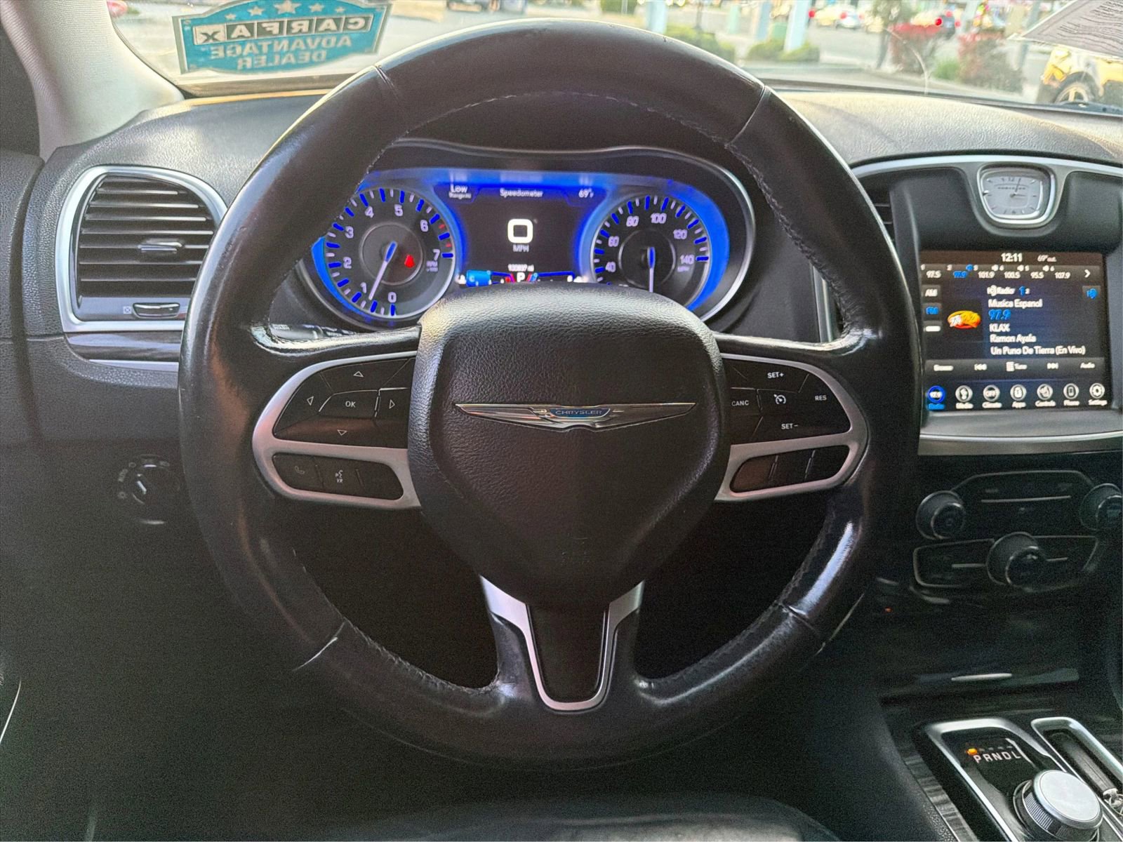 Used 2018 Chrysler 300 Touring L image 17